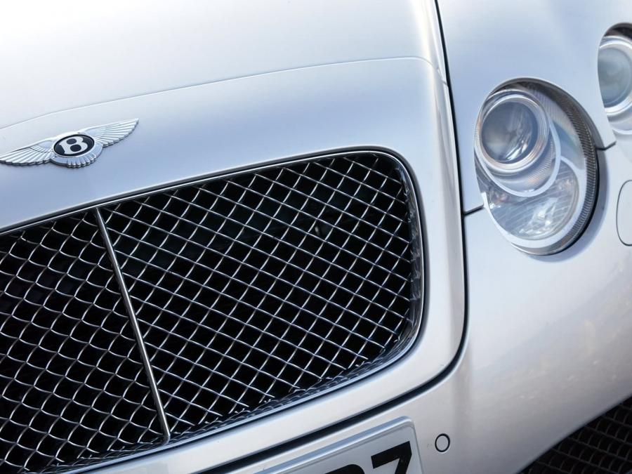  Bentley Continental GT 2003 года  (фото 155 из 241)